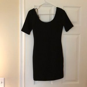 Black short sleeve dress. Bodycon dress